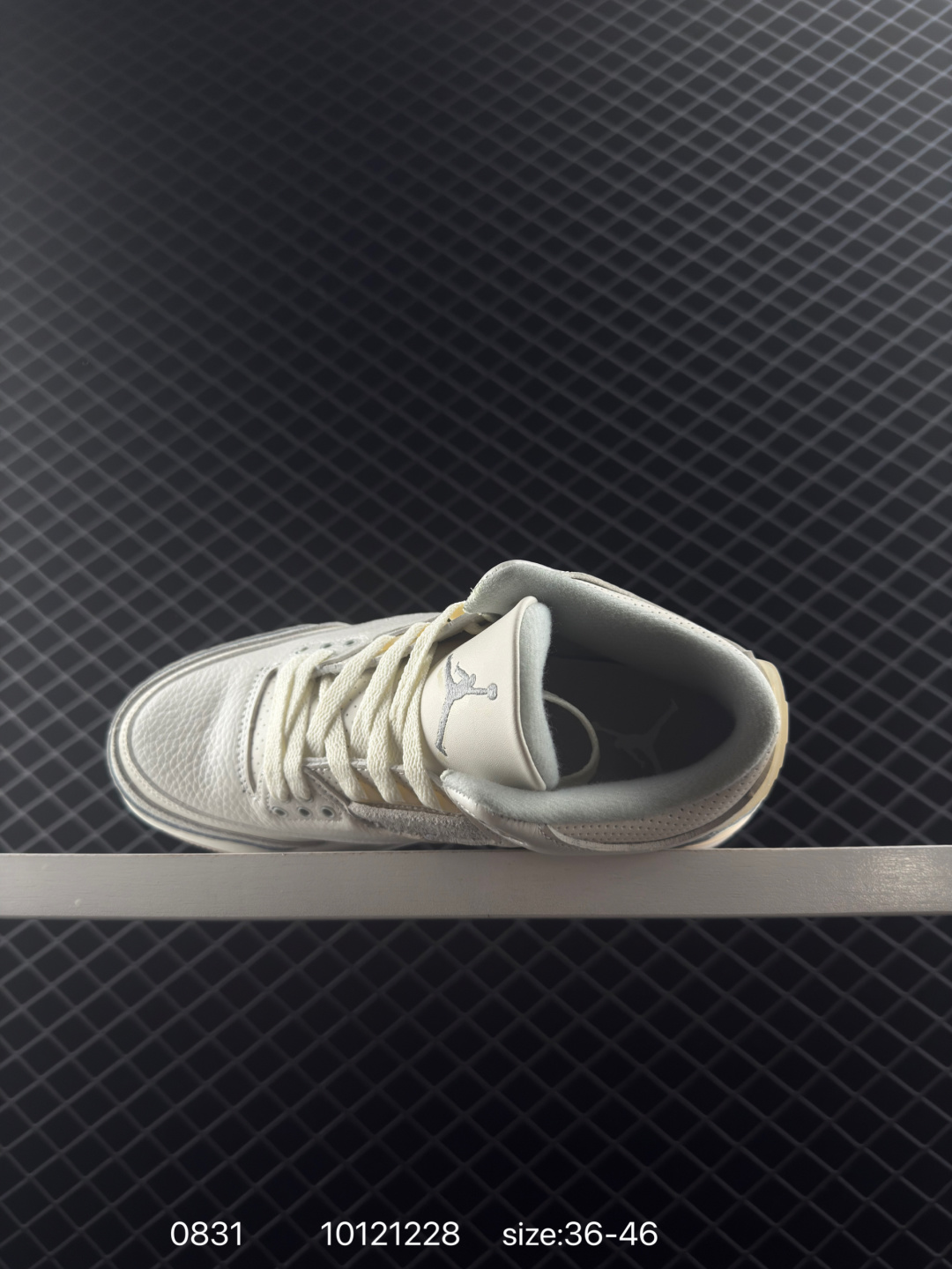 Air Jordan 3 Retro ”Hide and Sneak“